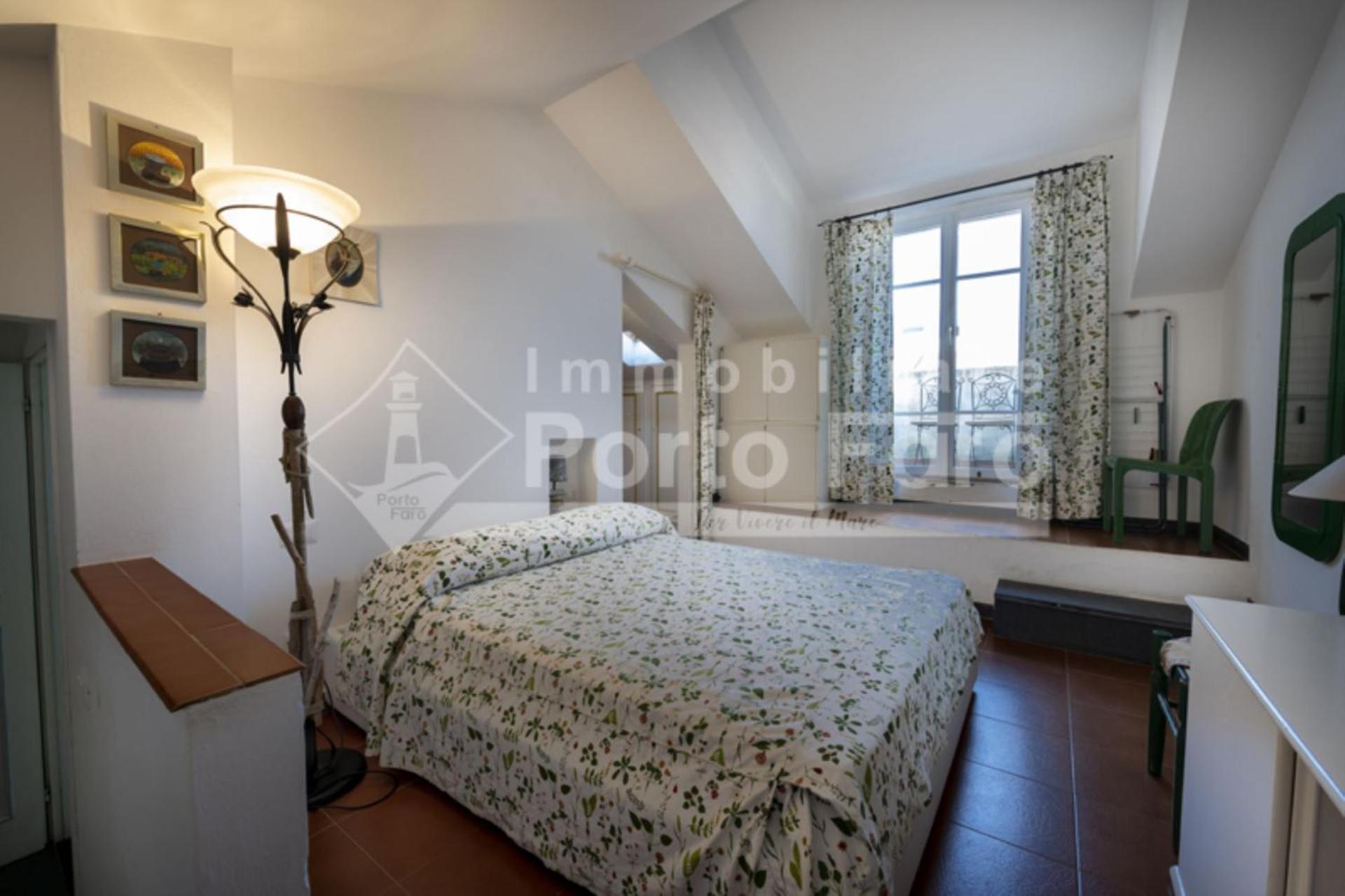 Villa 12 Centro - Trilocale Vista Mare Sul Faro Di Porto Faro Palau Exterior foto